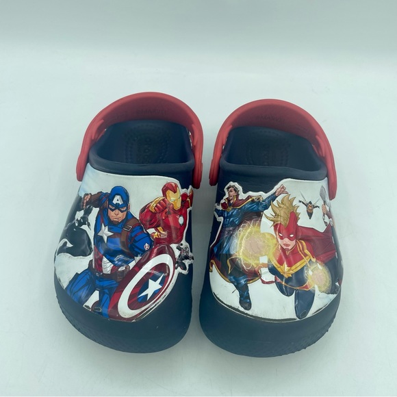 CROCS Avengers Marvel Blue Classic Slip On Clogs Child Toddler size 9 Super Hero - Picture 6 of 10